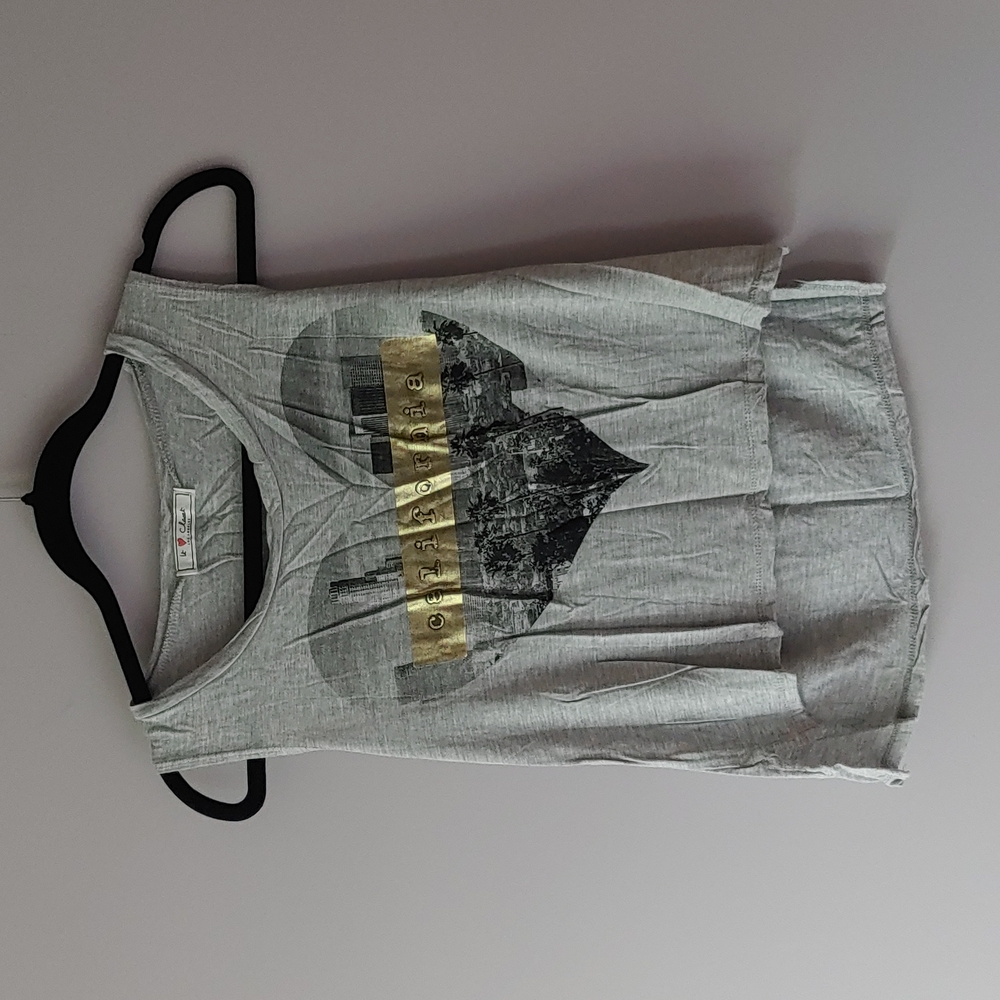 It ❤ Closet Medium gray California tank top